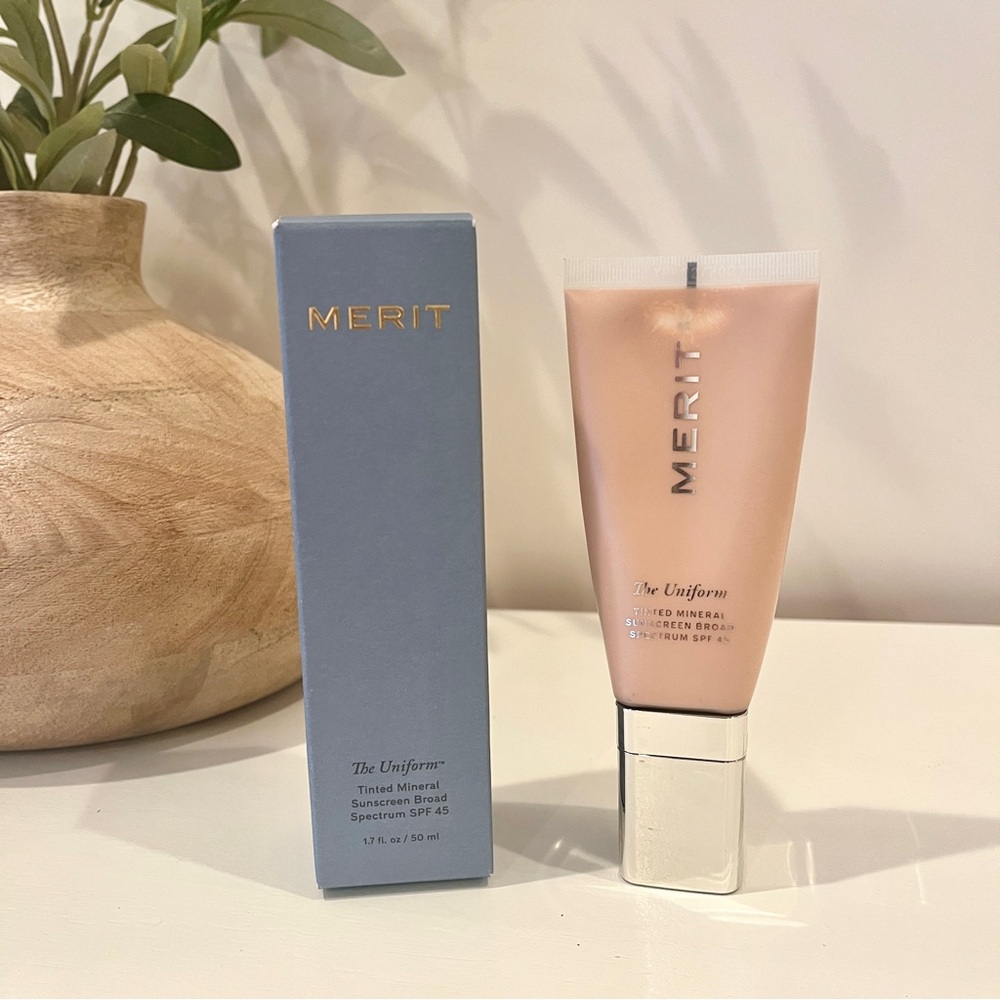 MERIT Tinted Mineral Sunscreen SPF 45 - Shade 26 (Dune Sandstone)